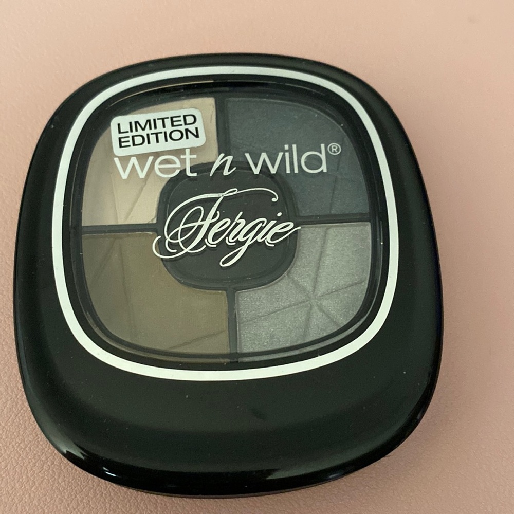 NWT Fergie limited edition eyeshadow quad
